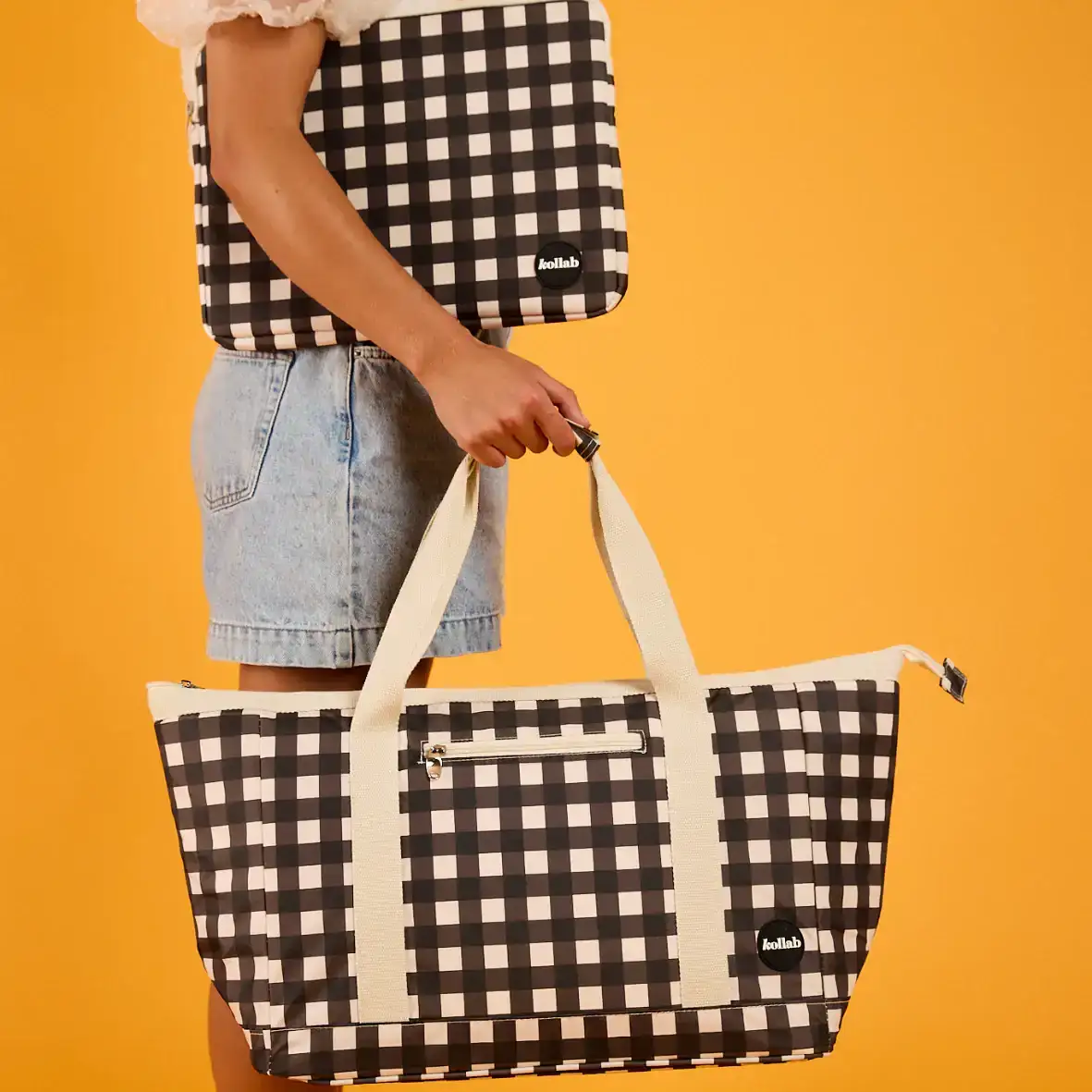 Laptop Case Black Check - Image 3