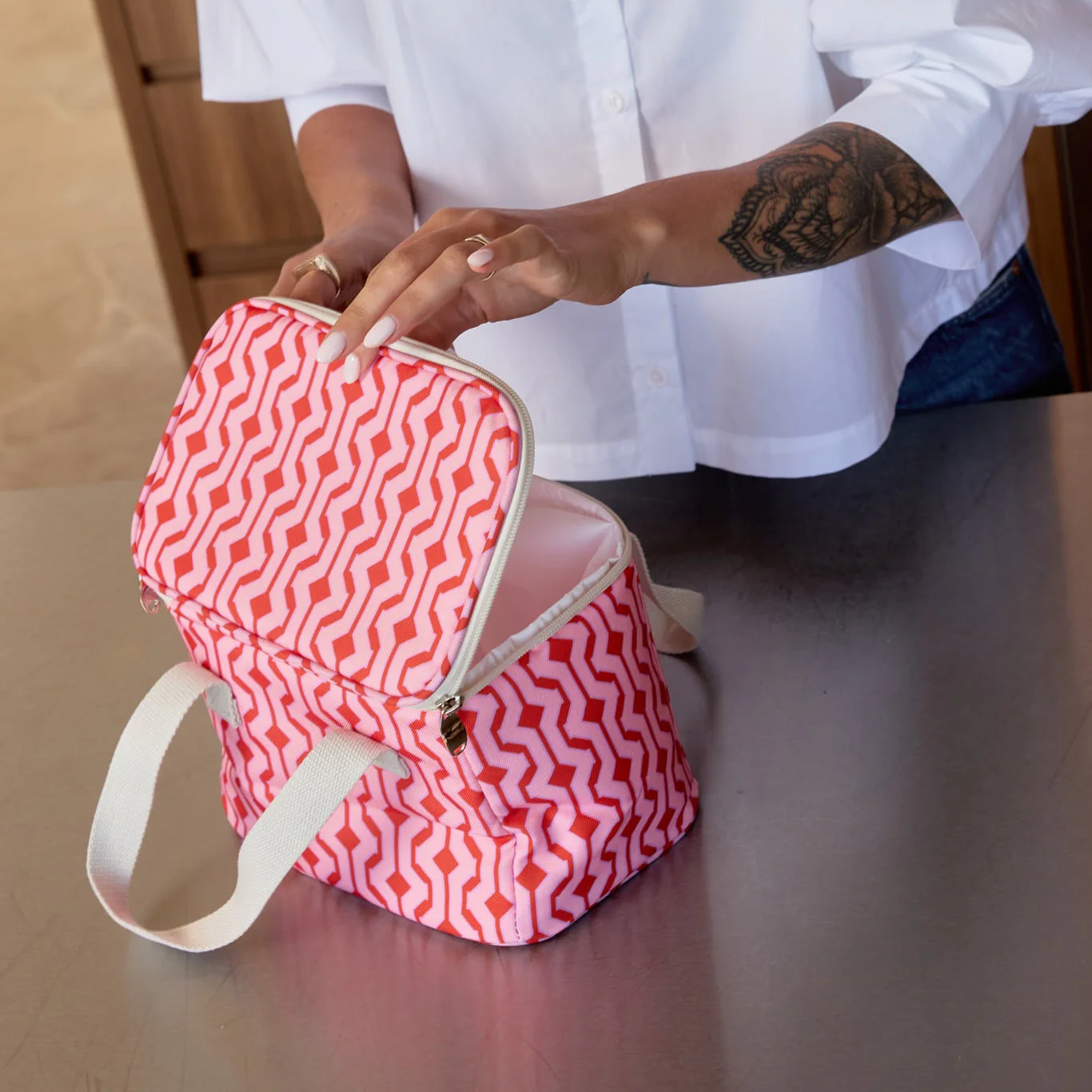 Lunch Bag Cherry Zig Zag - Image 2