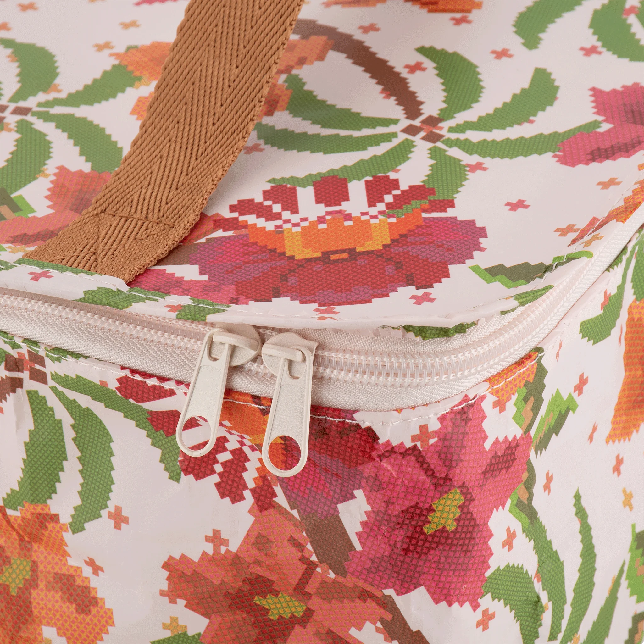 Toiletry Stash Bag Hibiscus Retreat - Image 6